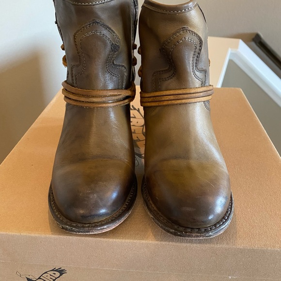 Freebird CASEY boots - Olive - Size 6 - Picture 2 of 5